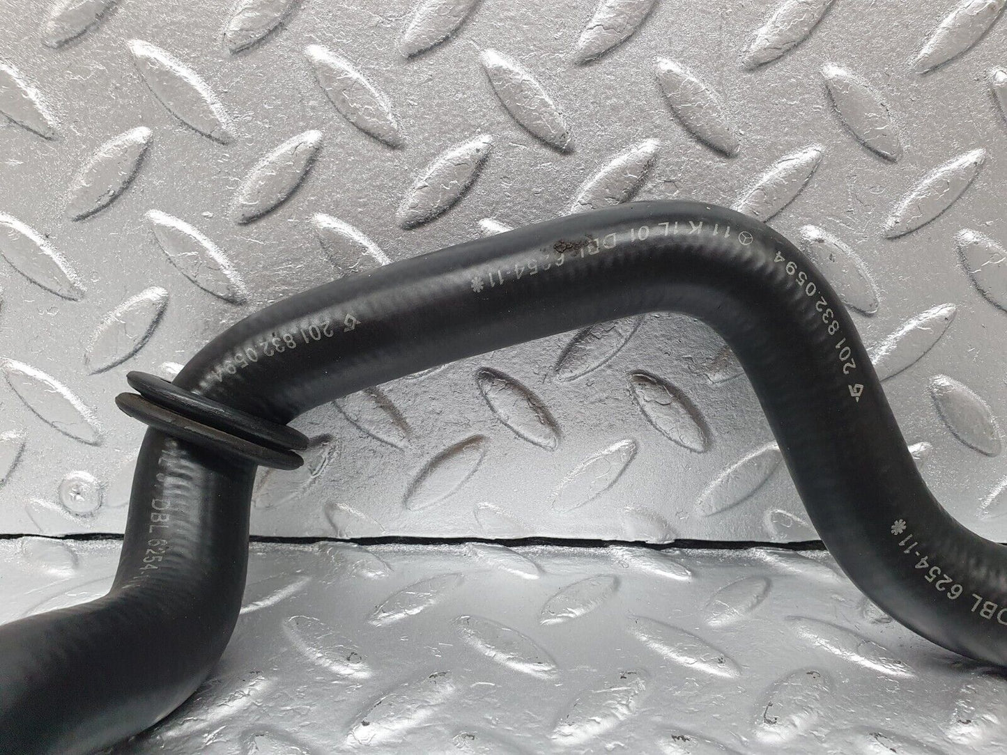 42918 Mercedes-Benz W201 190 Heater Hose Pipe 2018320594 1269971581