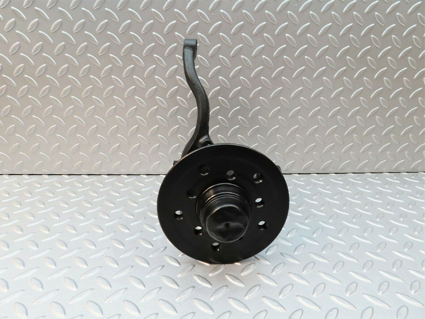 3453 Mercedes-Benz W108 280SE Wheel Hub Front Right