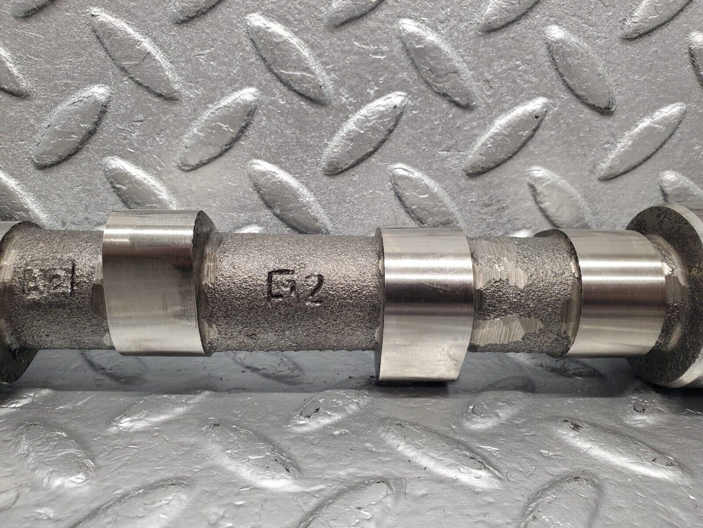 46325 Mercedes-Benz W123 300D Camshaft OM617