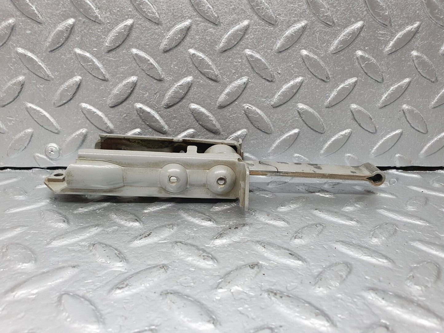 41538 Mercedes-Benz W124 200E Door Safety Check Strap