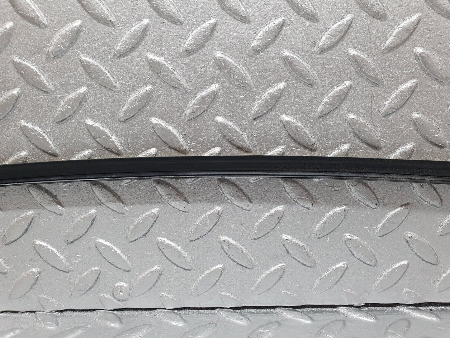 42641 Mercedes-Benz R129 320SL Coupe Front Windscreen Top Chrome Moulding Trim