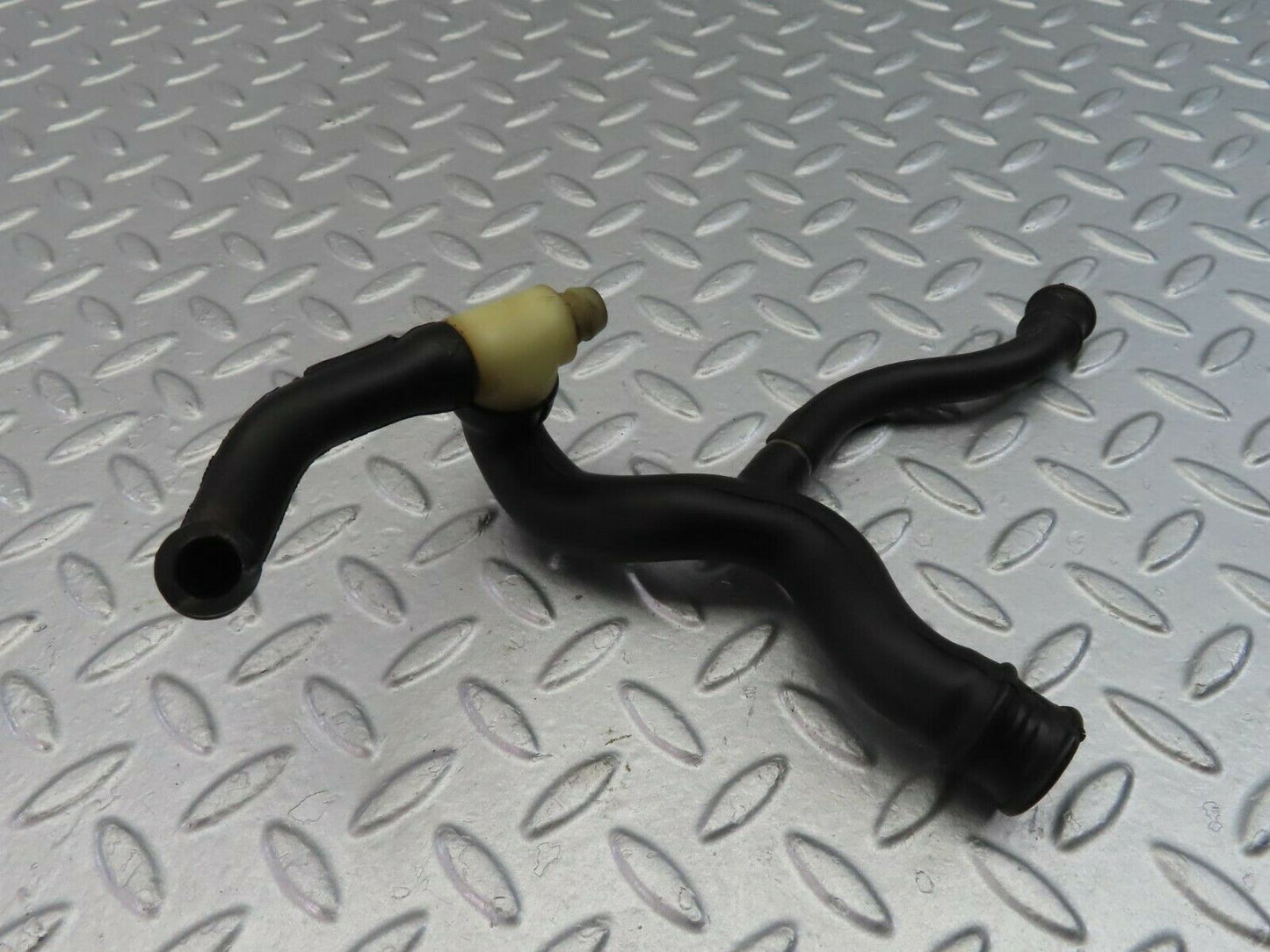 9832 Mercedes-Benz C123 280CE Coupe Air Intake Pipe 1100942882