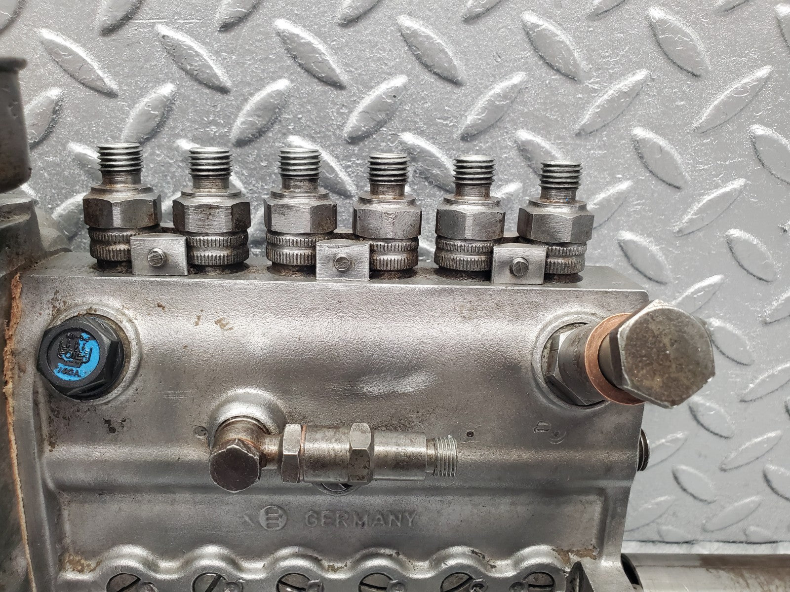 W112 fuel injection pump spares or repair used OEM