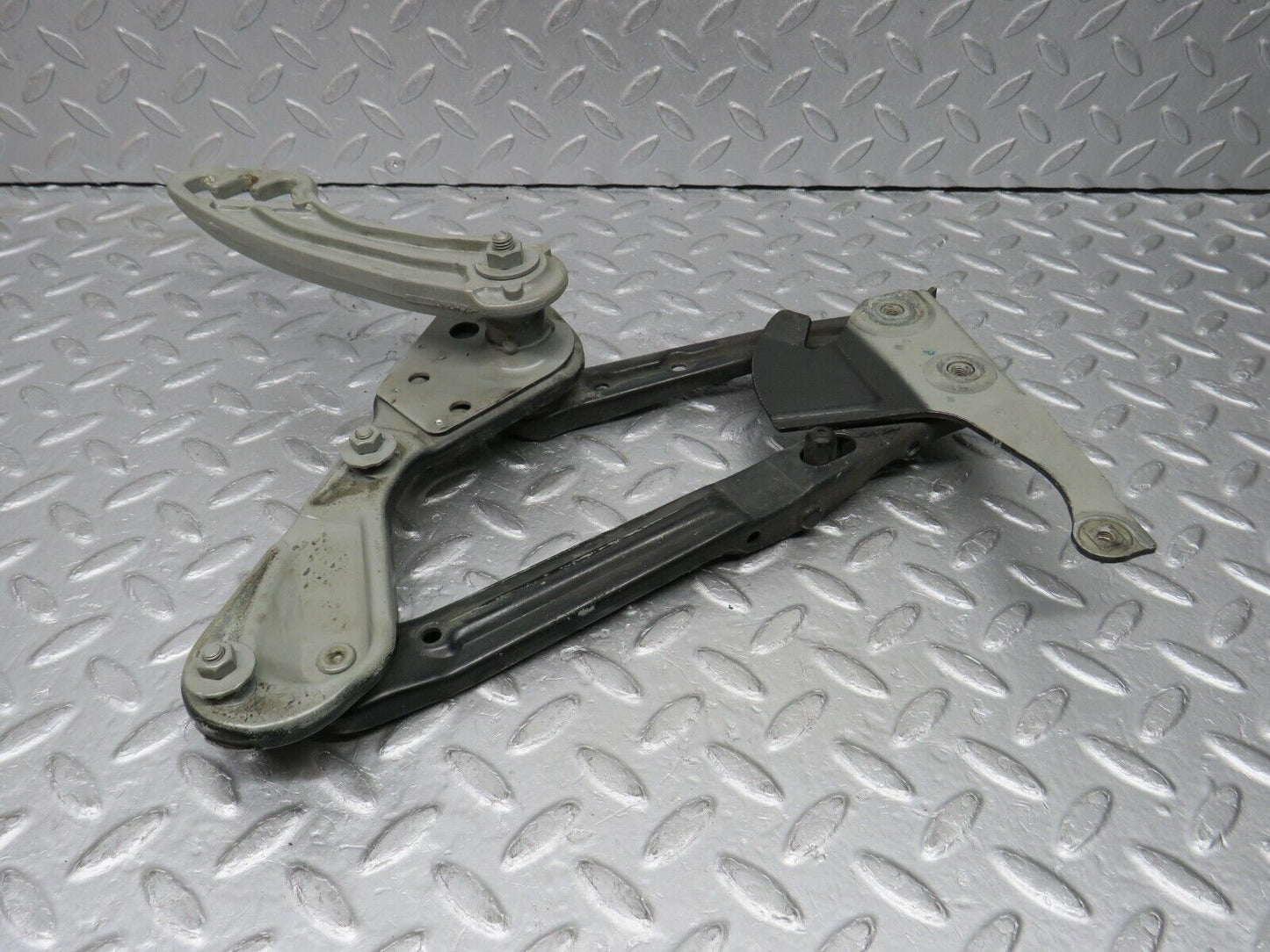 38040 Mercedes-Benz A124 320E Cabriolet Bonnet Hinge Right Side 1298870274