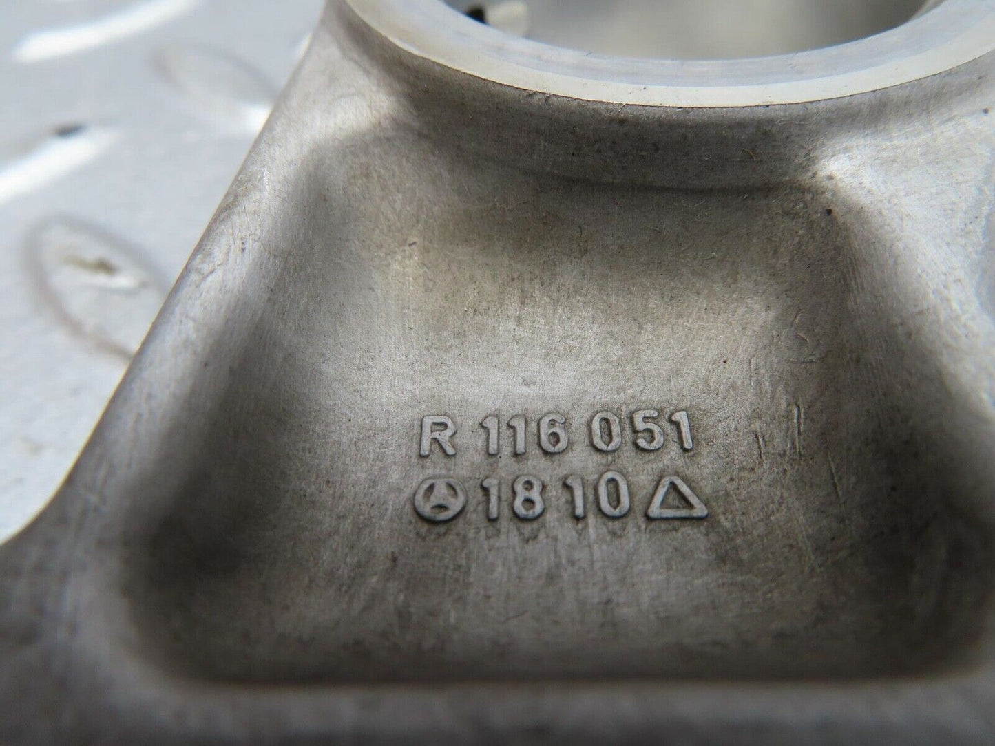 13728 Mercedes-Benz R107 450SL Camshaft Tower Bearing 1160511810