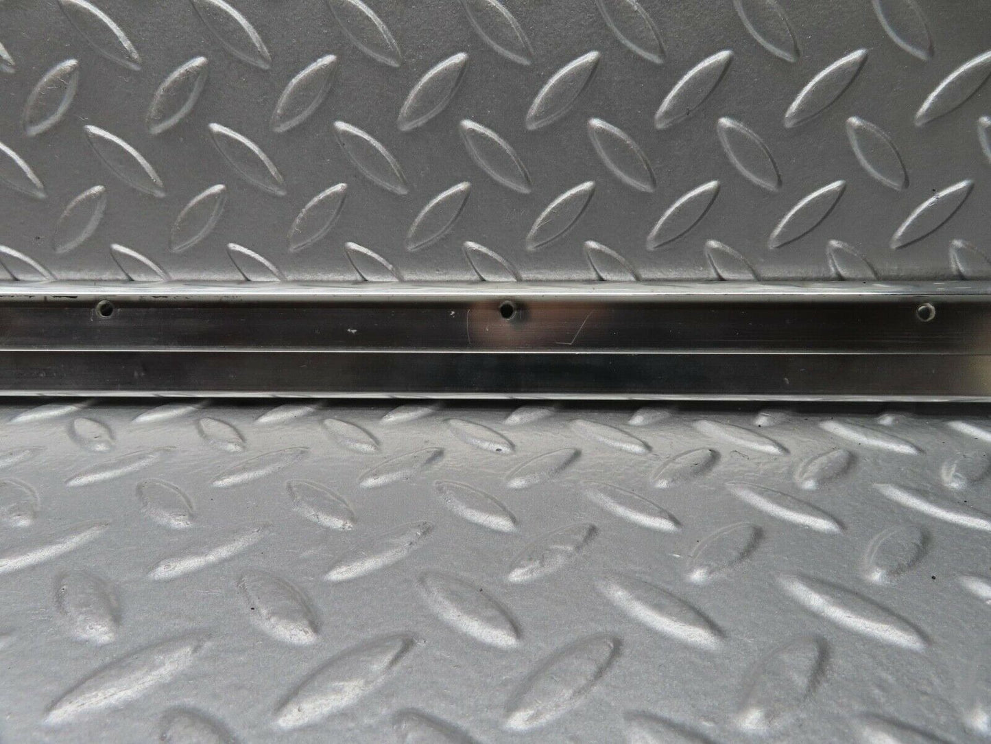 14089 Mercedes-Benz C107 280SLC Roof Chrome Moulding Trim Right Side