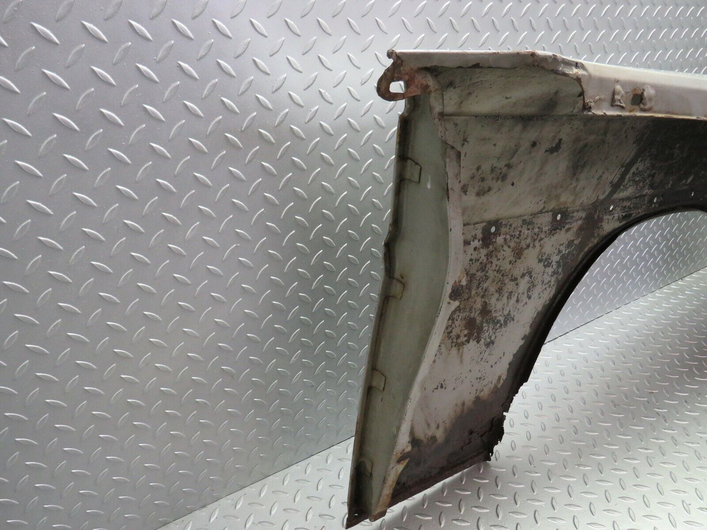 24484 Mercedes-Benz W108 Front Left Wing Fender