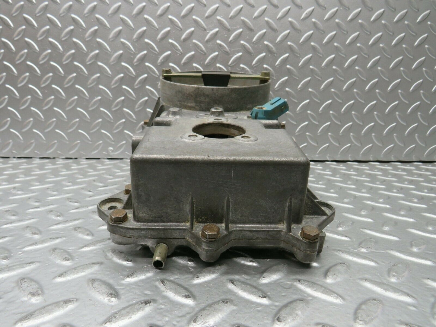 22881 Mercedes-Benz C107 450SLC Coupe Air Flow Mass Meter Sensor Bosch 0438120062