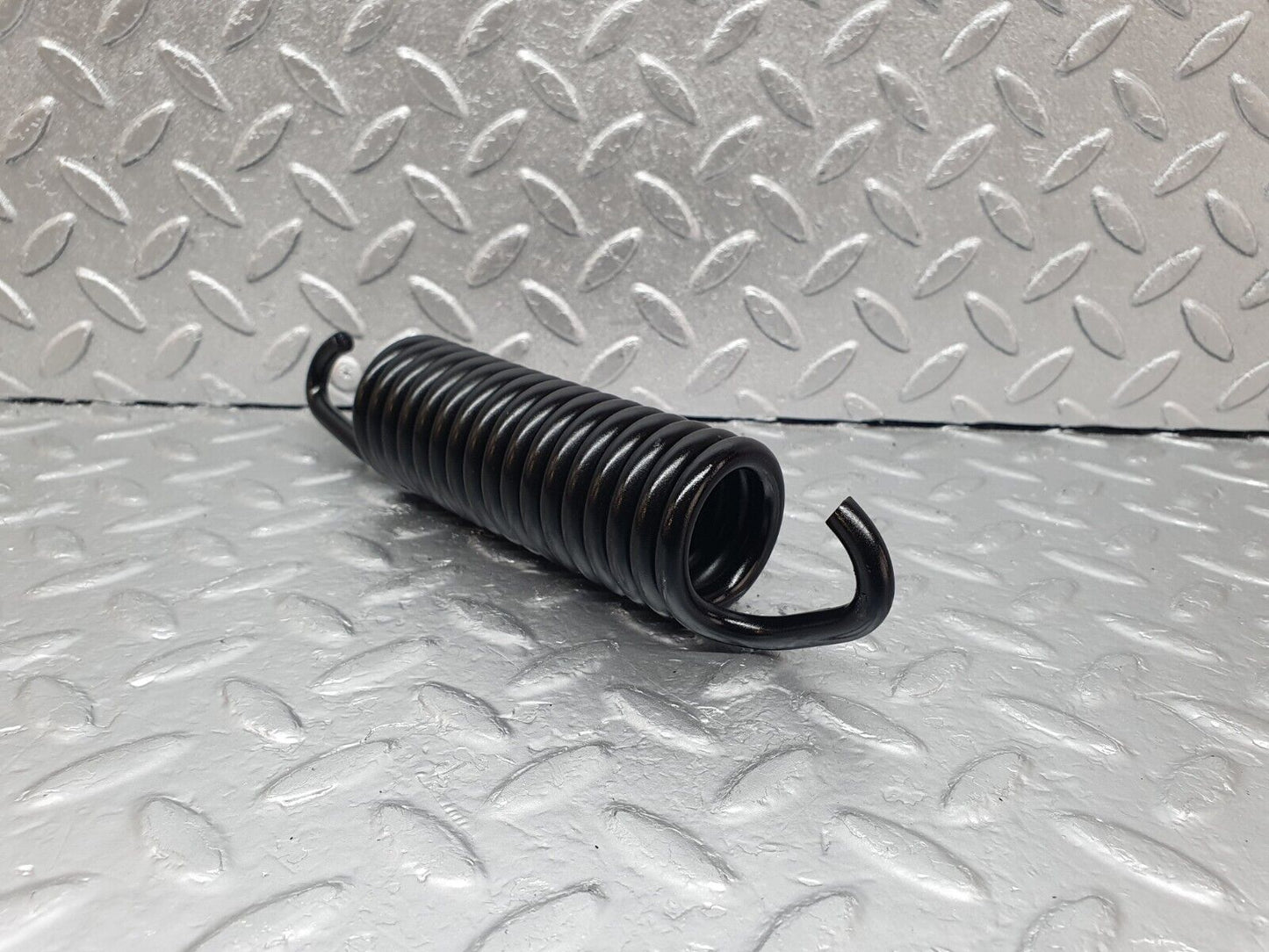43577 Mercedes-Benz C126 380SEC Coupe Bonnet Hinge Spring