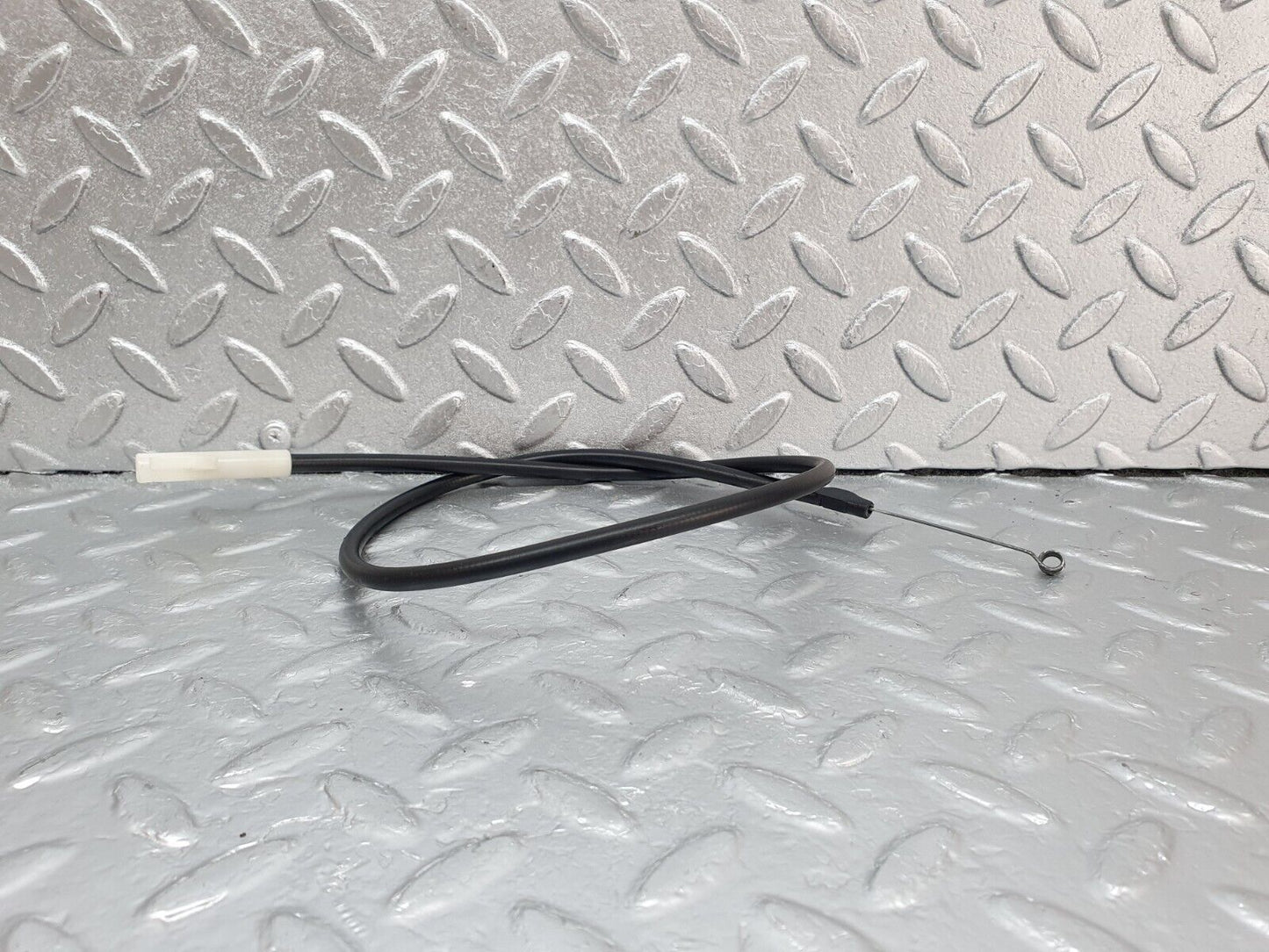 43765 Mercedes-Benz C126 380SEC Coupe Heater Control Cable 1268300931