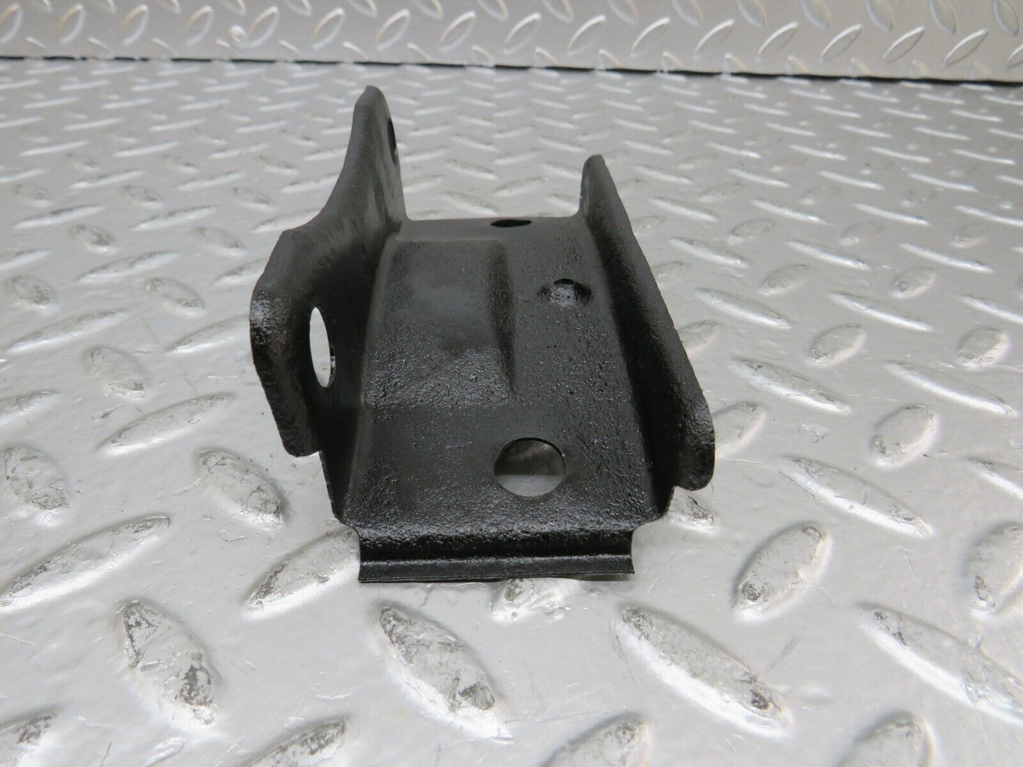 25308 Mercedes-Benz W201 190D Gearbox Mount Bracket