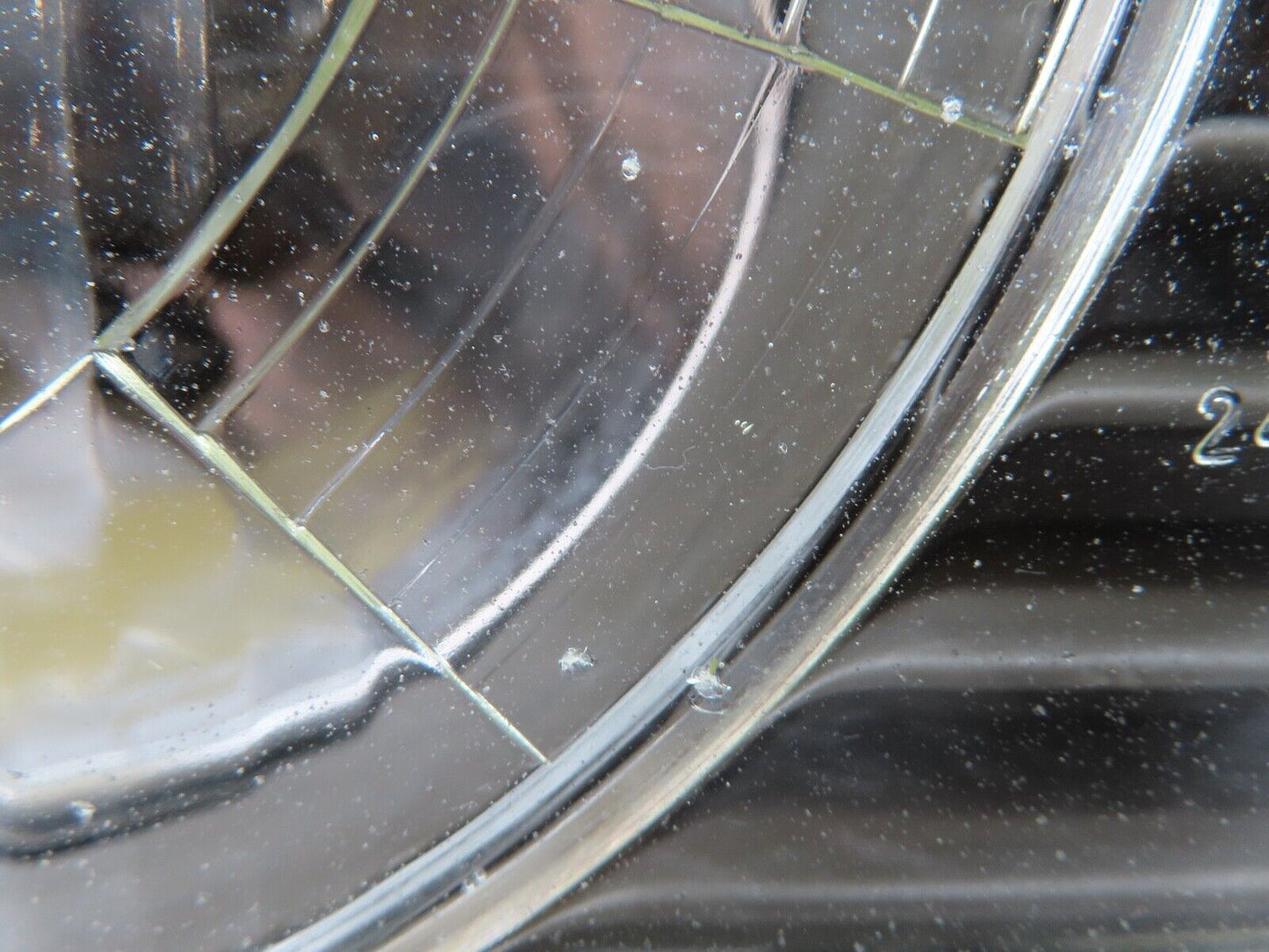 19097 Mercedes-Benz W123 300D Headlight Right Side Hella LHD