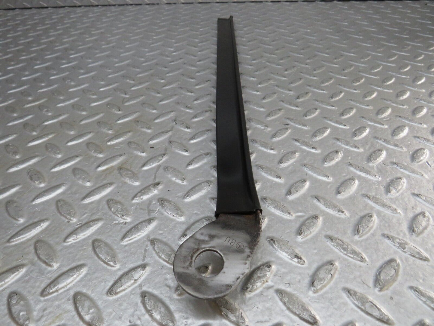 37096 Mercedes-Benz C126 420SEC Coupe Seat Belt Runner Right Side