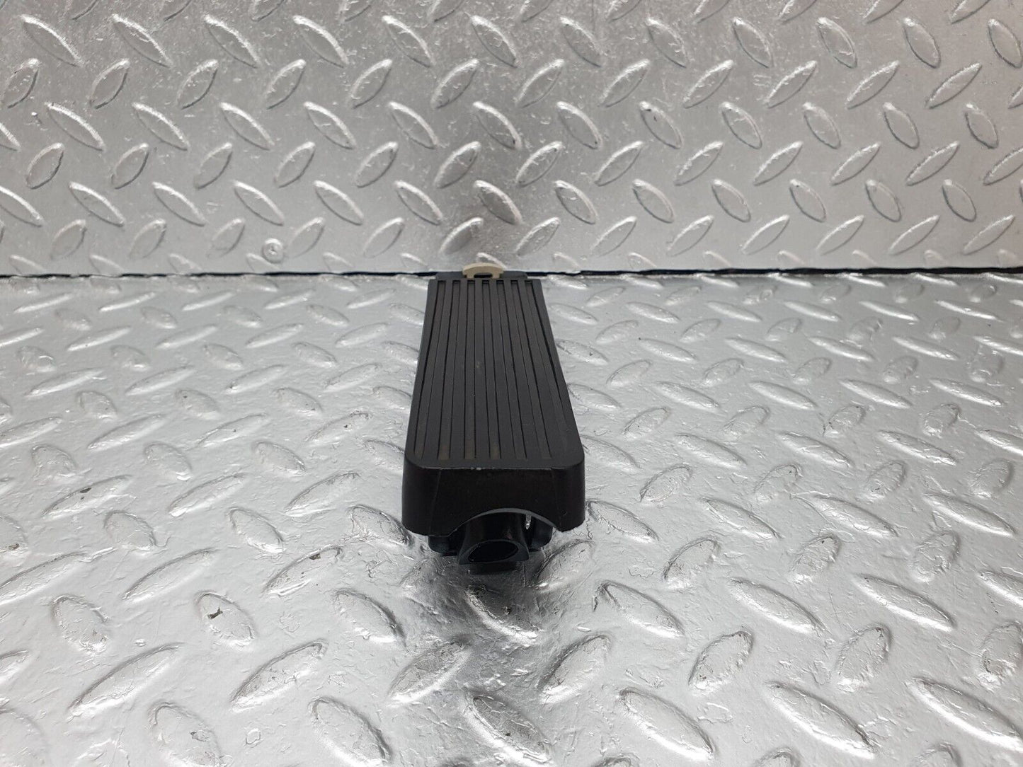 42693 Mercedes-Benz W201 190 2.0L Accelerator Pedal With Rubber 1263000504 1233010082