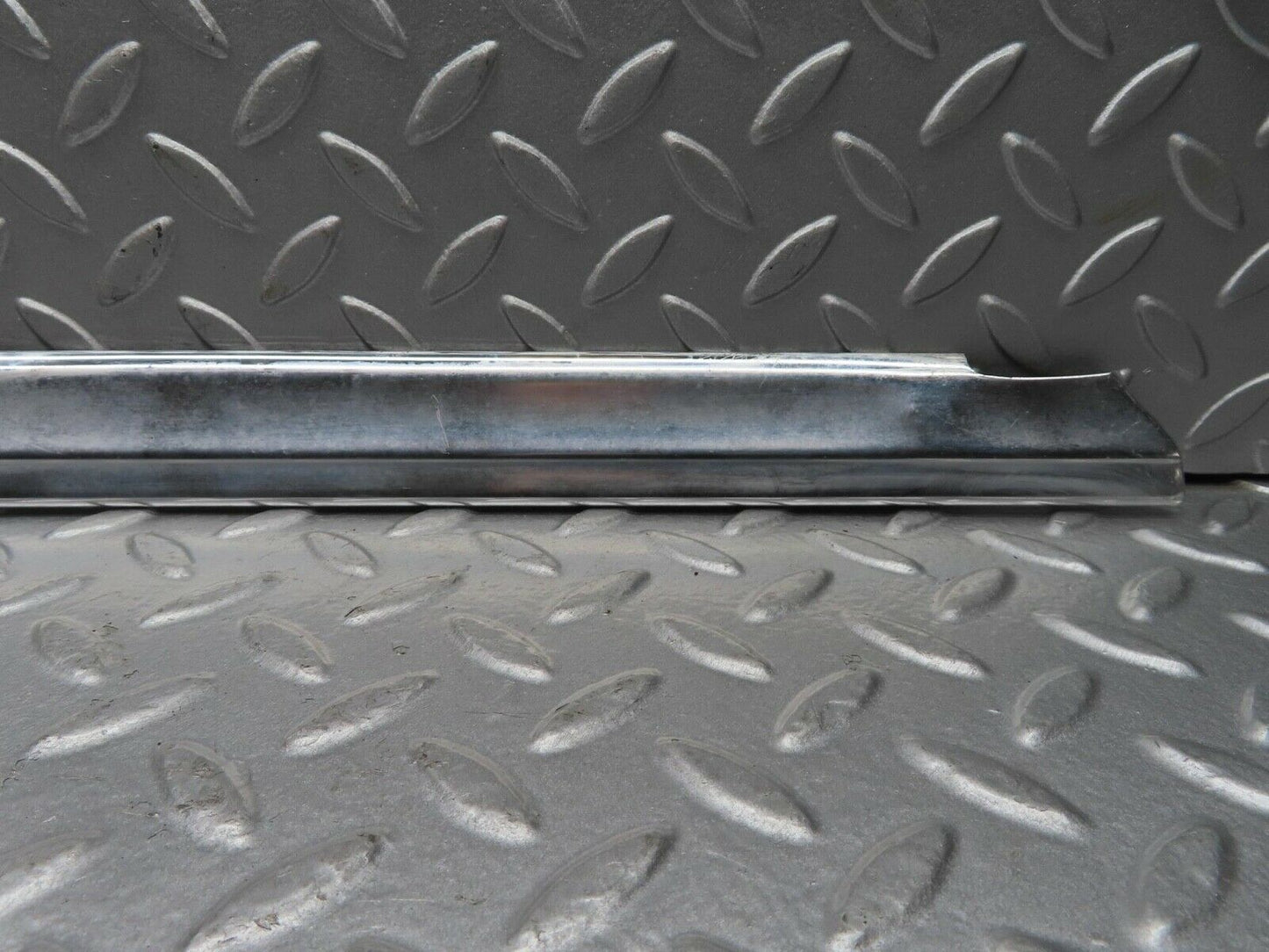 13111 Mercedes-Benz W111 220S Rear Left Door Chrome Moulding Trim