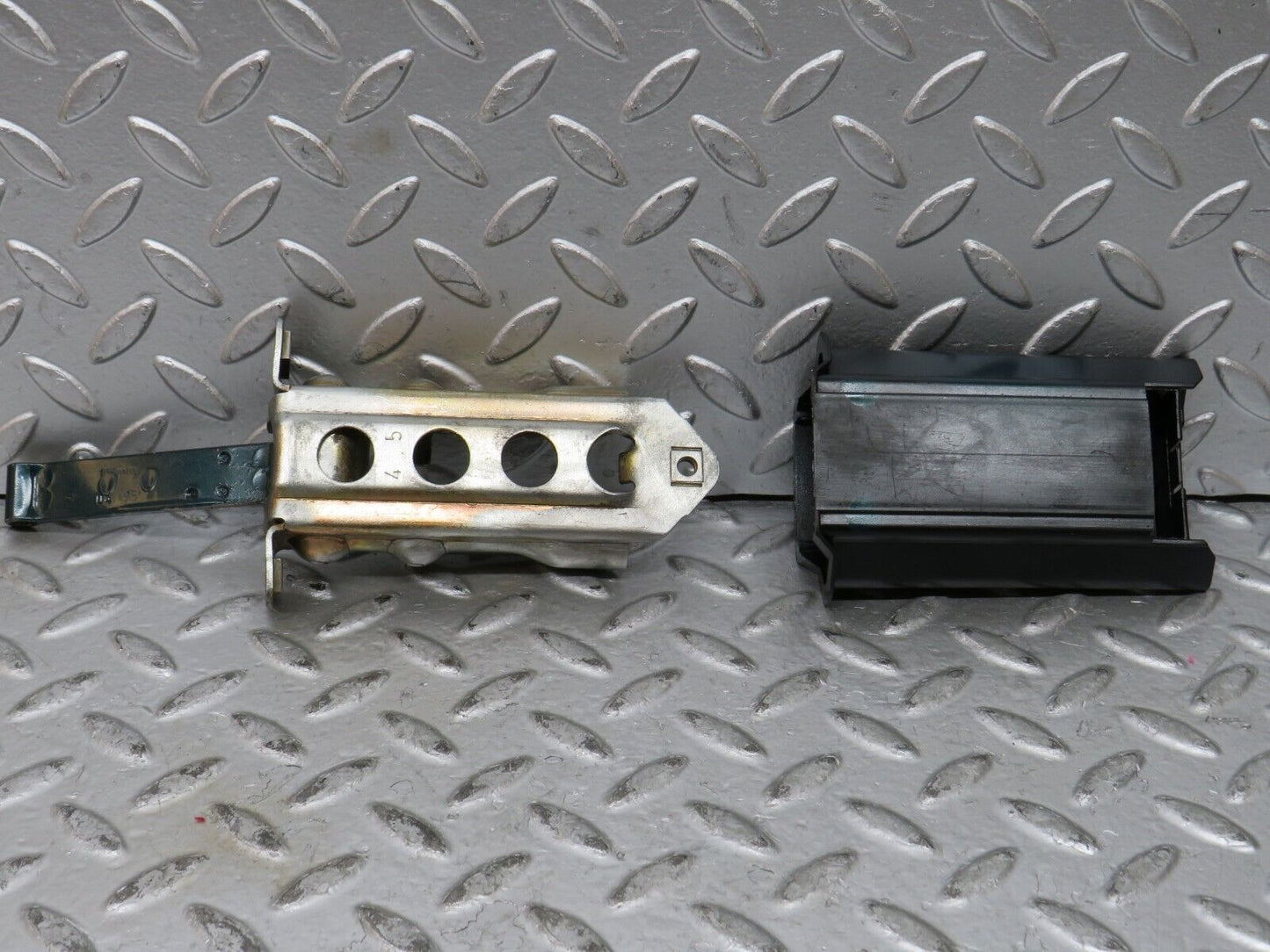 27623 Mercedes-Benz S124 300TE Wagon Door Safety Check Strap Right Side