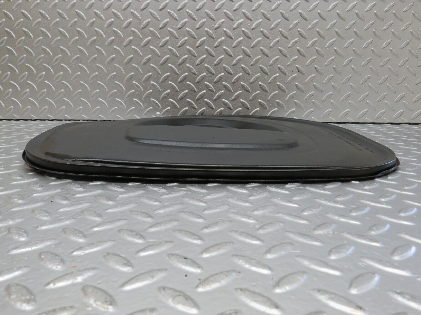 33560 Mercedes-Benz C107 R107 Air Filter Box Housing Lid 0080948902
