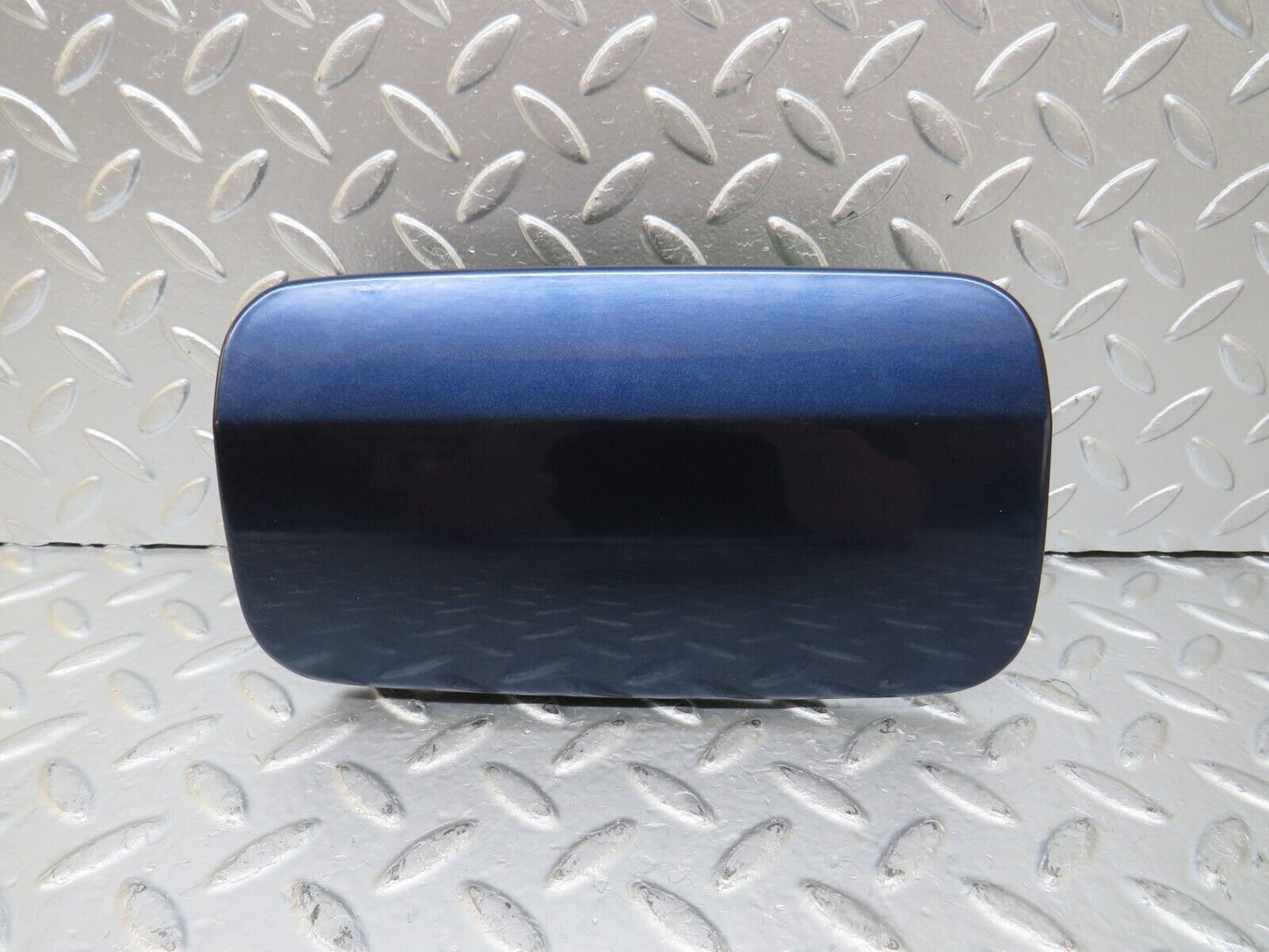 25807 Mercedes-Benz W124 280E Fuel Tank Flap Cap 1245841639