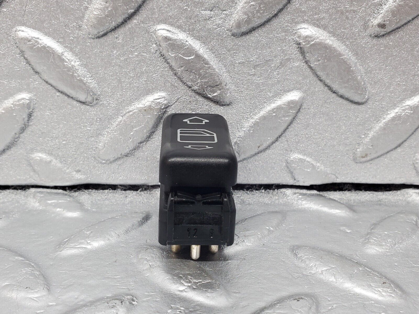 45657 Mercedes-Benz W126 420SE Electric Window Switch Right 1248204510