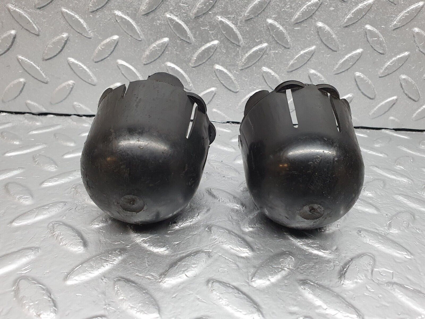 43092 Mercedes-Benz W108 280SE Rear Shock Absorber Top Plastic Cap 2X