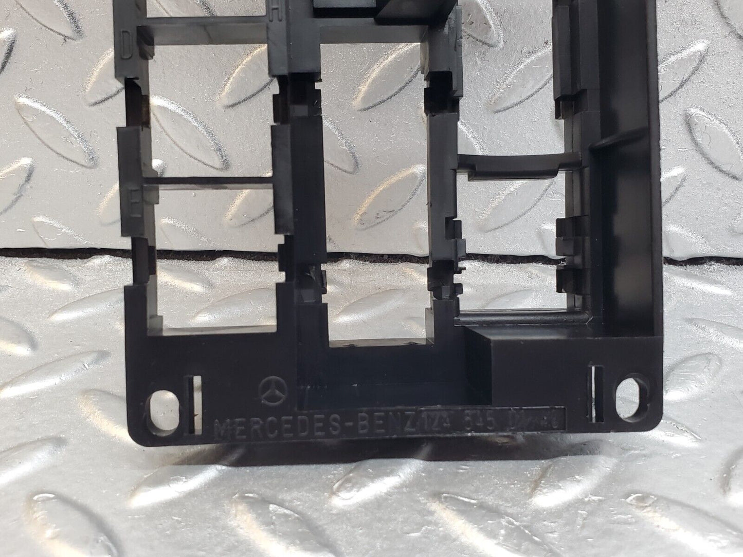 44723 Mercedes-Benz W124 220E Fuse Relay Holder Bracket 1245450140