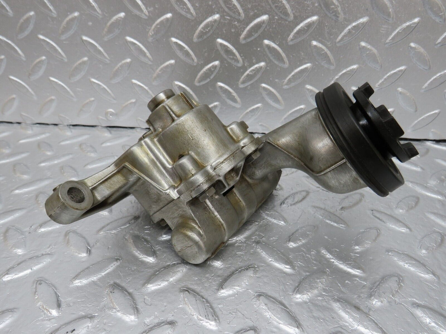 34616 Mercedes-Benz C126 380SEC Coupe Oil Pump 1171810001 1171860001