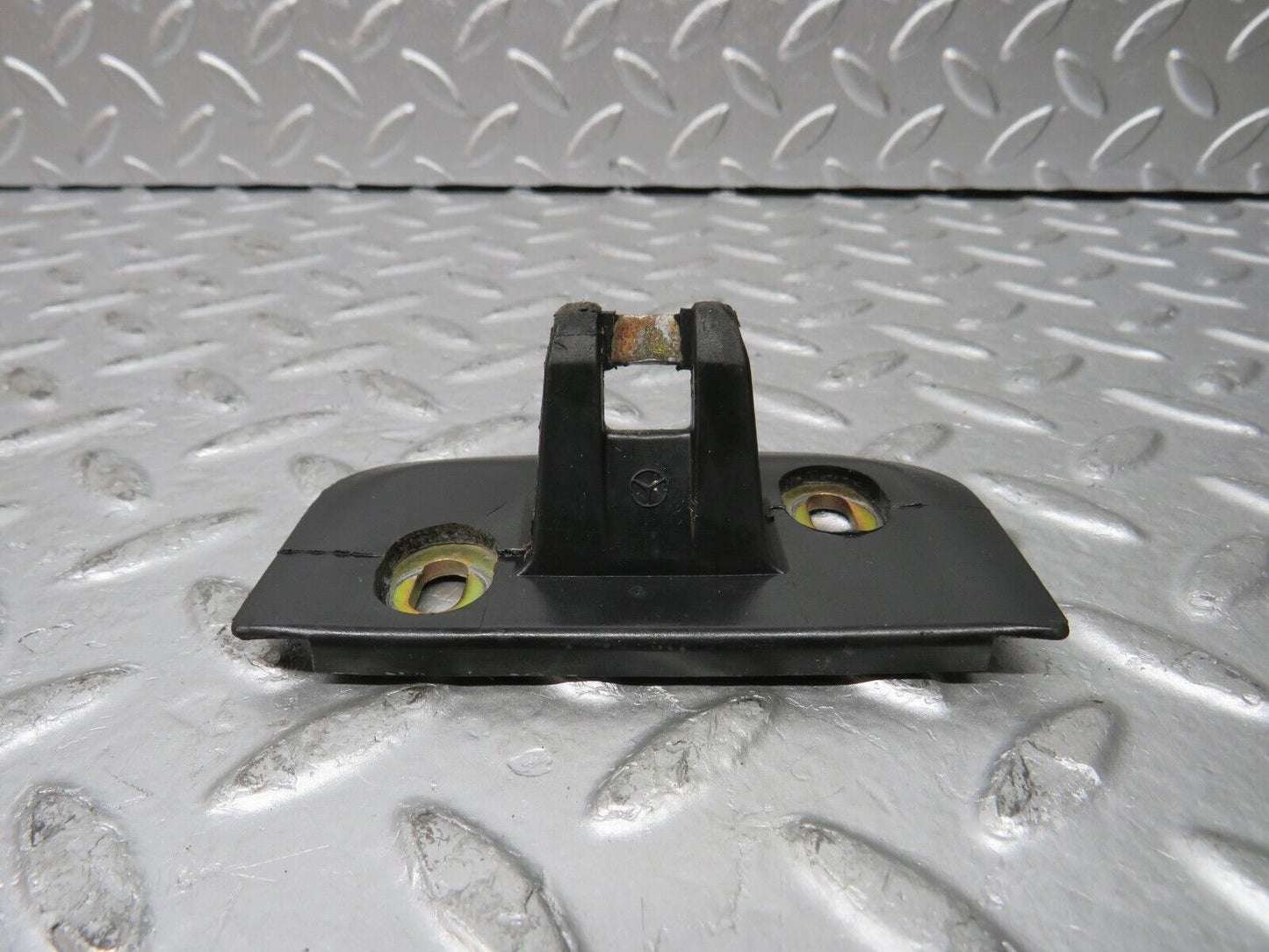 30338 Mercedes-Benz W124 230E Trunk Lock Latch
