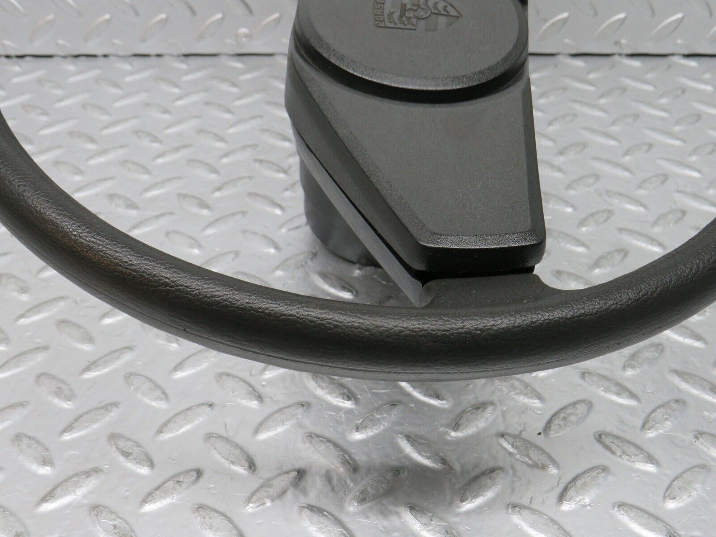 30038 Porsche 924 Steering Wheel 690578