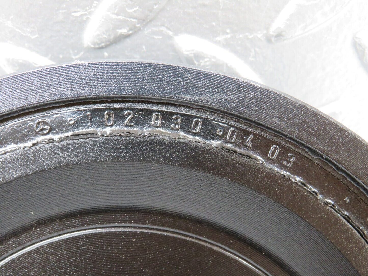 25501 Mercedes-Benz W123 200 Crankshaft Vibration Damper Pulley 1020300403