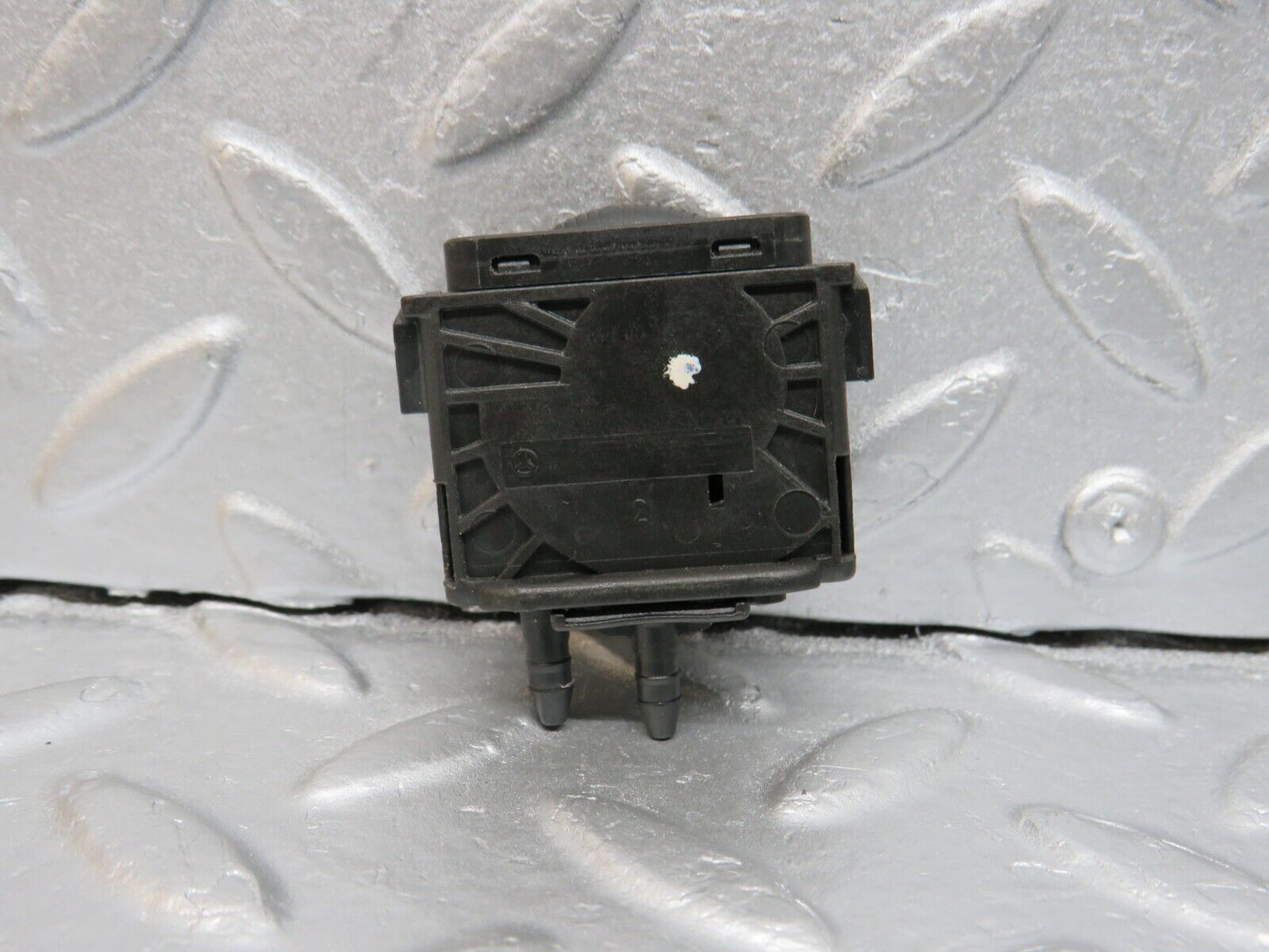 39760 Mercedes-Benz R129 320SL Coupe Headlight Level Switch