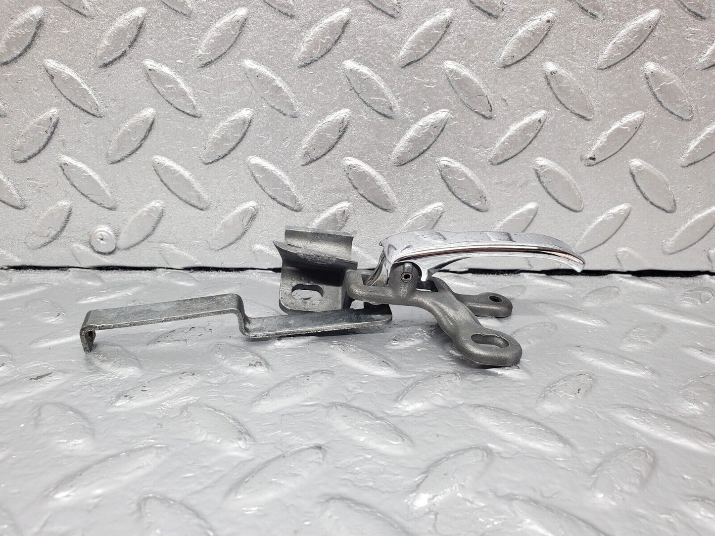 45529 Mercedes-Benz W108 280SE Rear Left Door Interior Chrome Handle 1157660119