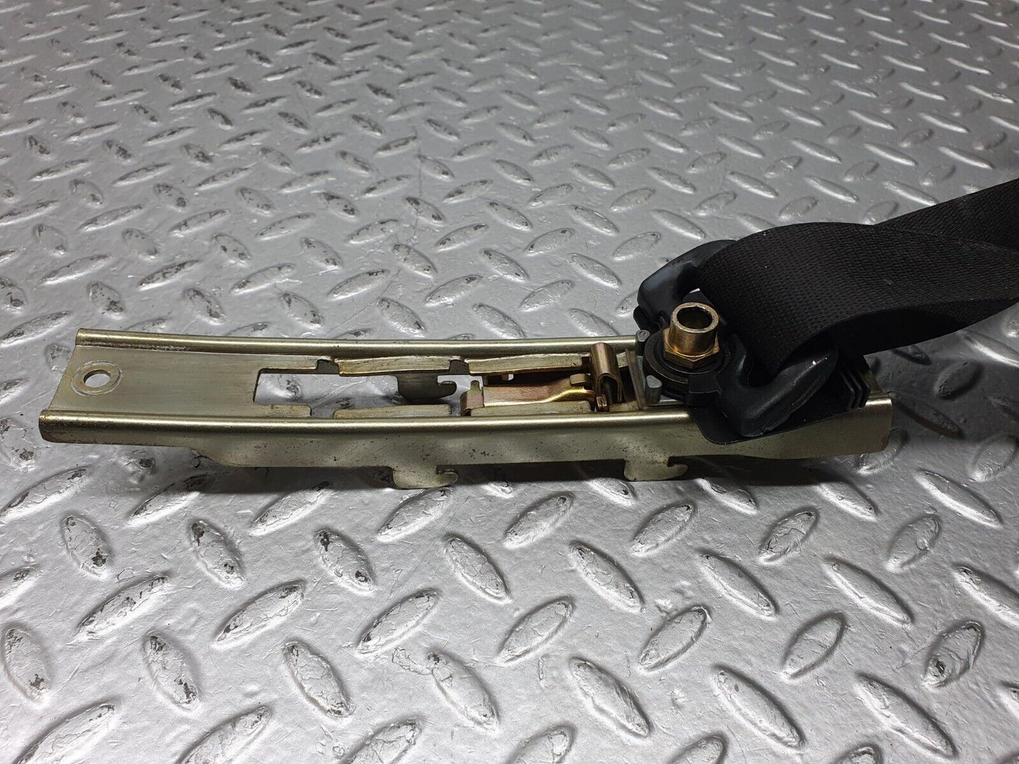 41269 Mercedes-Benz W126 300SE Front Left Seat Belt With Buckle 1268603986