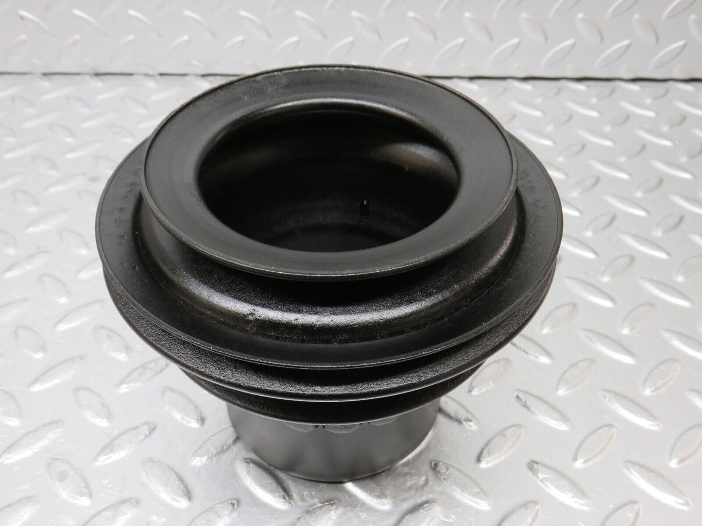 32943 Mercedes-Benz C107 R107 450 V8 Crankshaft Pulley