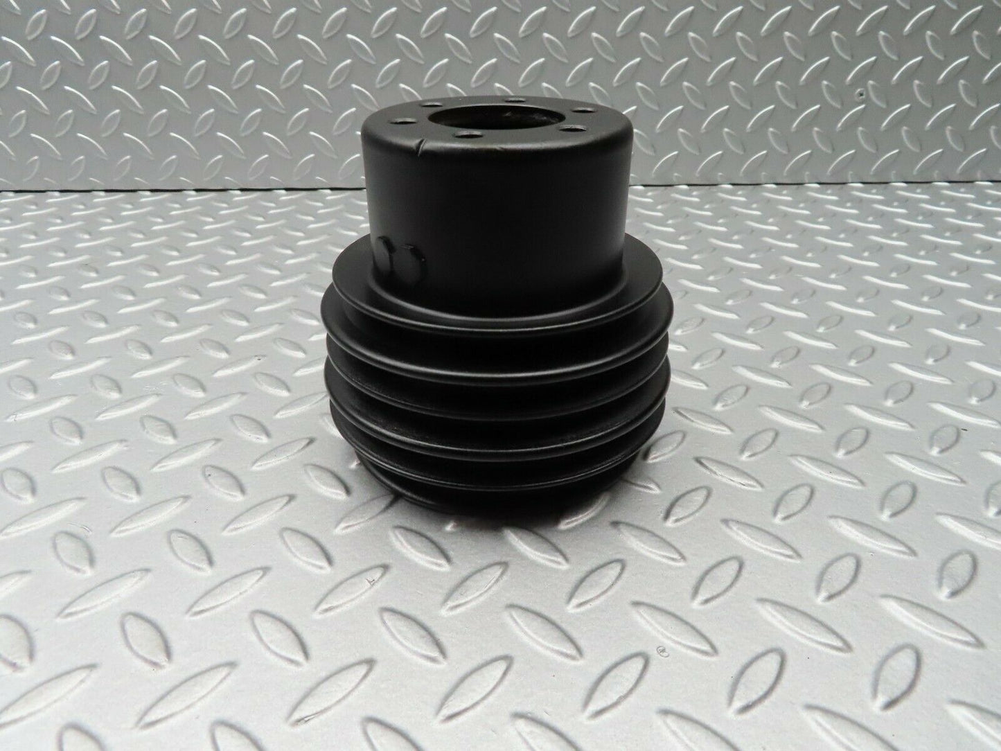 5175 Mercedes-Benz R107 350SL Crankshaft Pulley