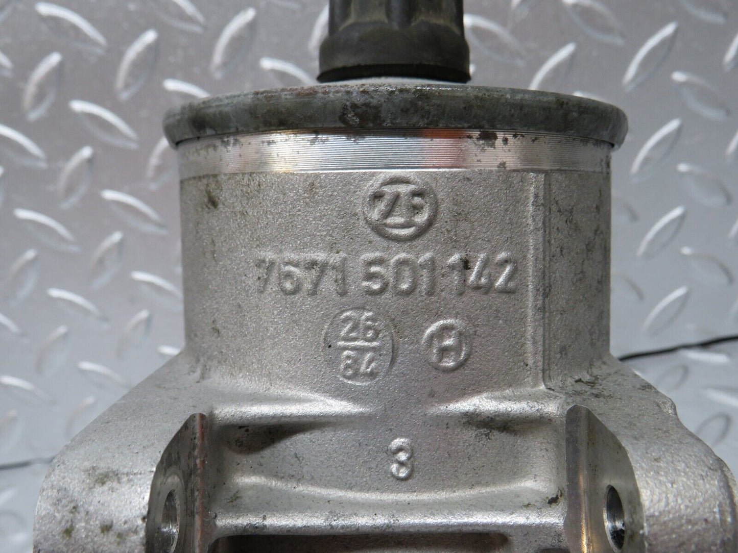 30839 Mercedes-Benz W201 190E 2.0L Power Steering Pump 2014601480 7671501142