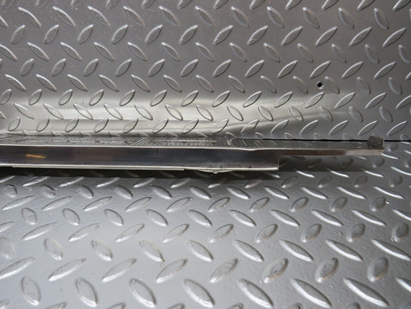 31216 Mercedes-Benz S124 220TE Wagon Trunk Edge Chrome Moulding 1246980089