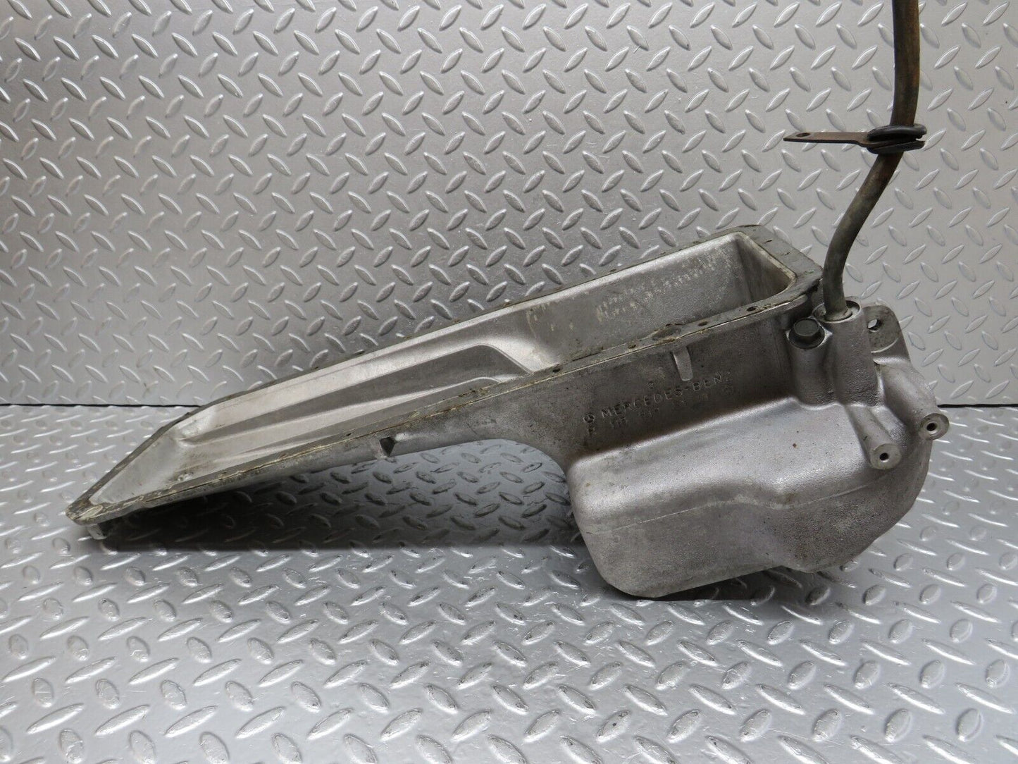 39967 Mercedes-Benz R107 350SL Oil Pan Oil Sump 1160105113