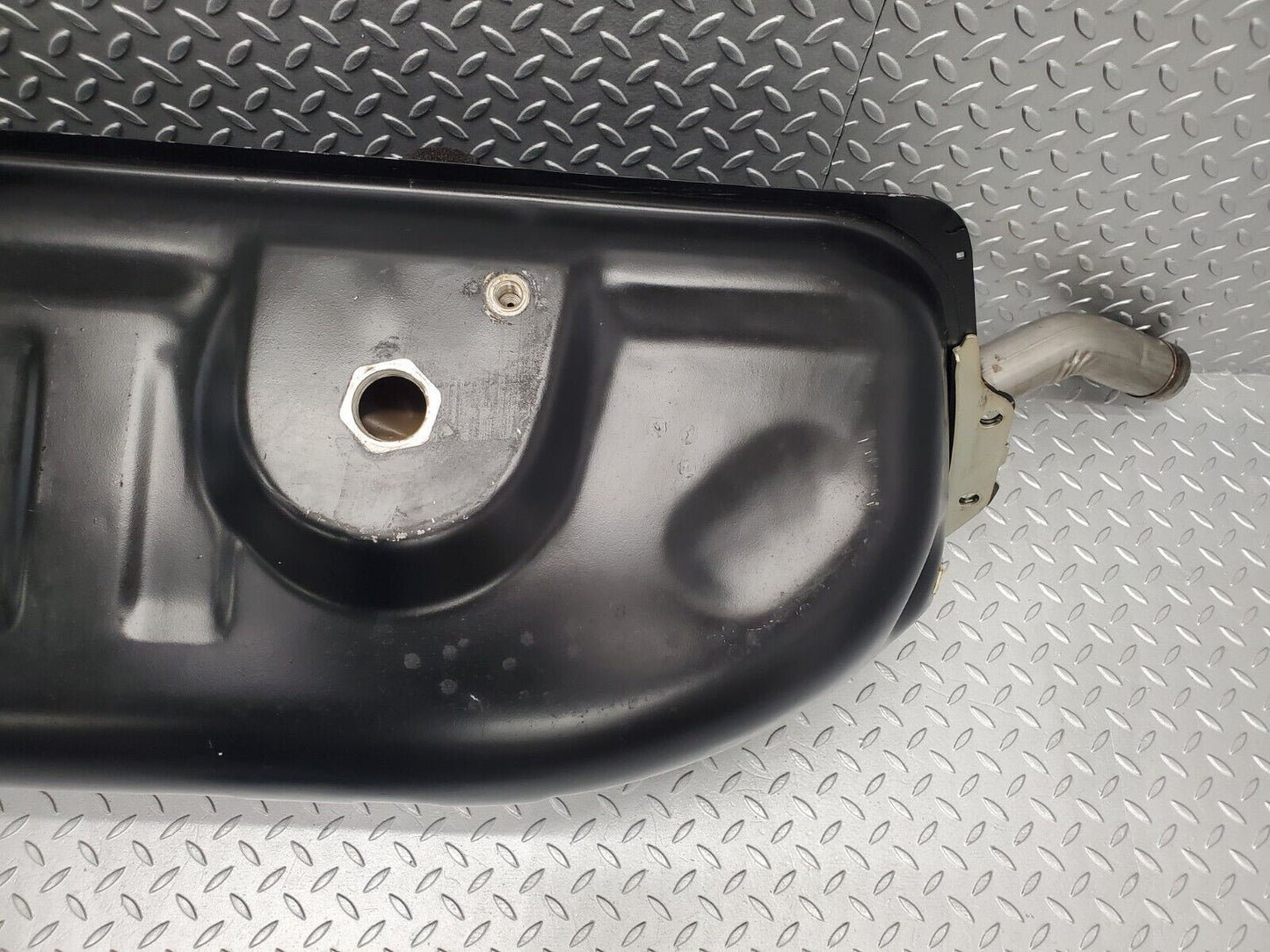 46063 Mercedes-Benz W126 420SE Fuel Tank