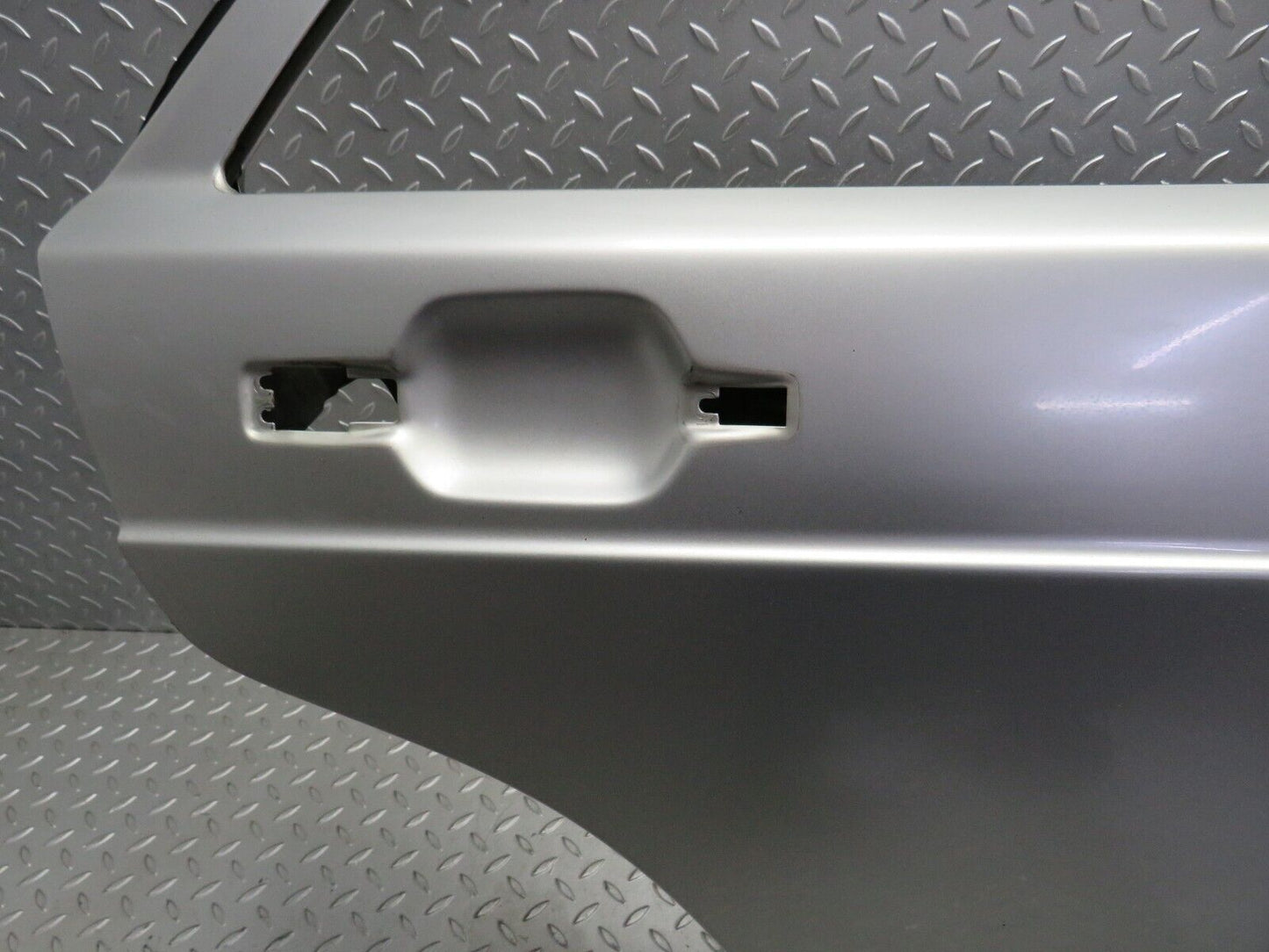 31820 Mercedes-Benz W201 190LE 1.8L Rear Right Door