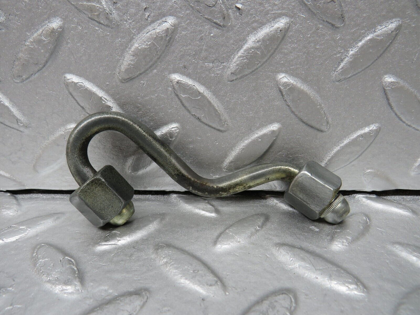 37110 Mercedes-Benz C126 420SEC Coupe Fuel Pipe Line