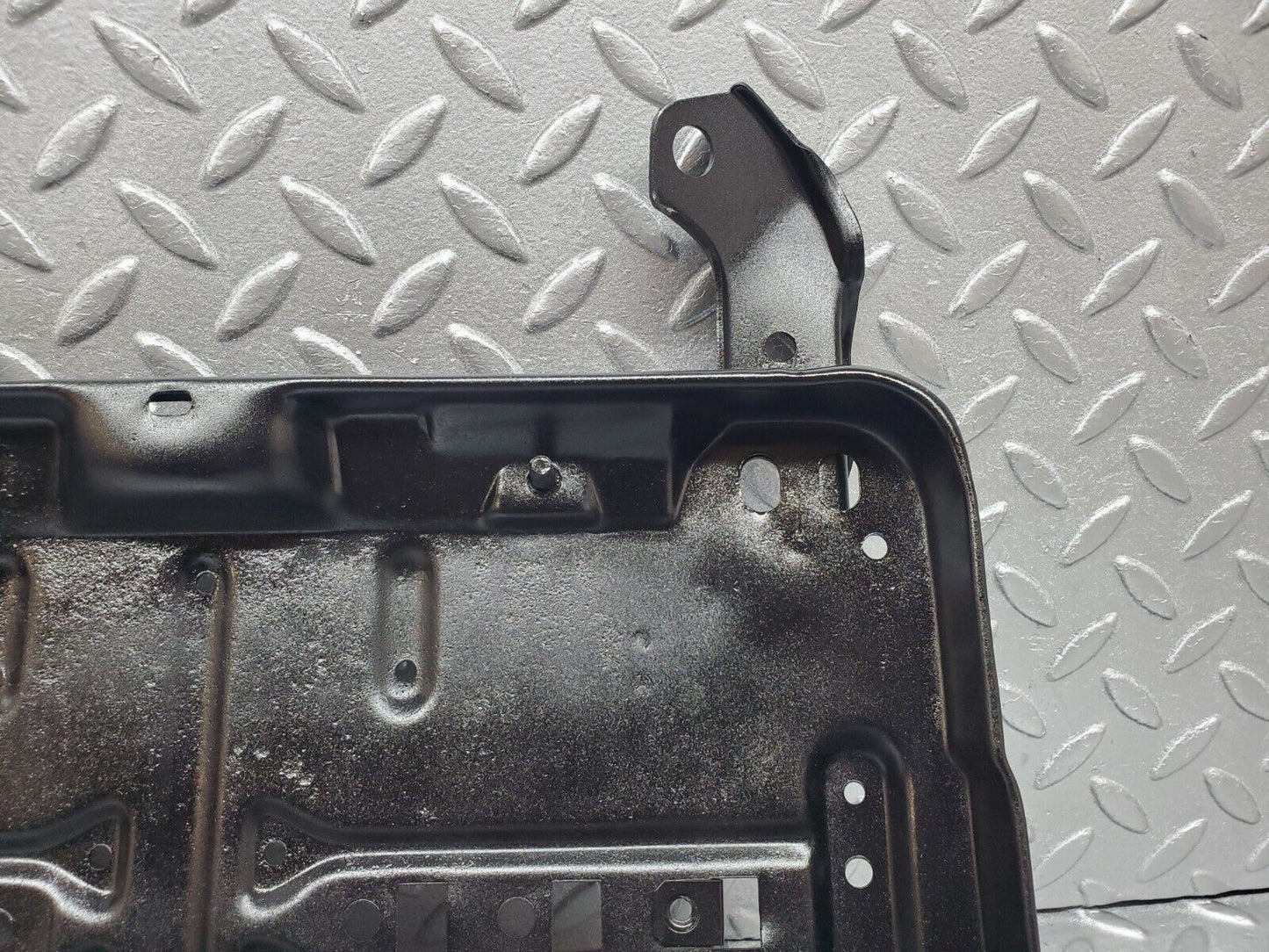 45910 Mercedes-Benz W126 420SE Battery Tray