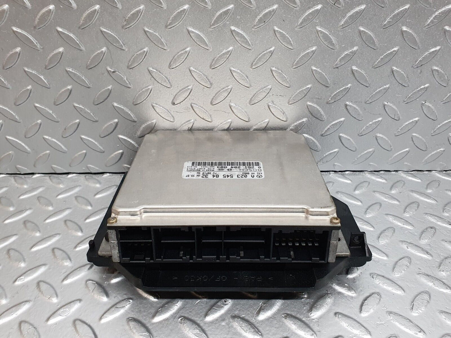 41927 Mercedes-Benz W202 C200 Engine Control Unit ECU Bosch 0235458432