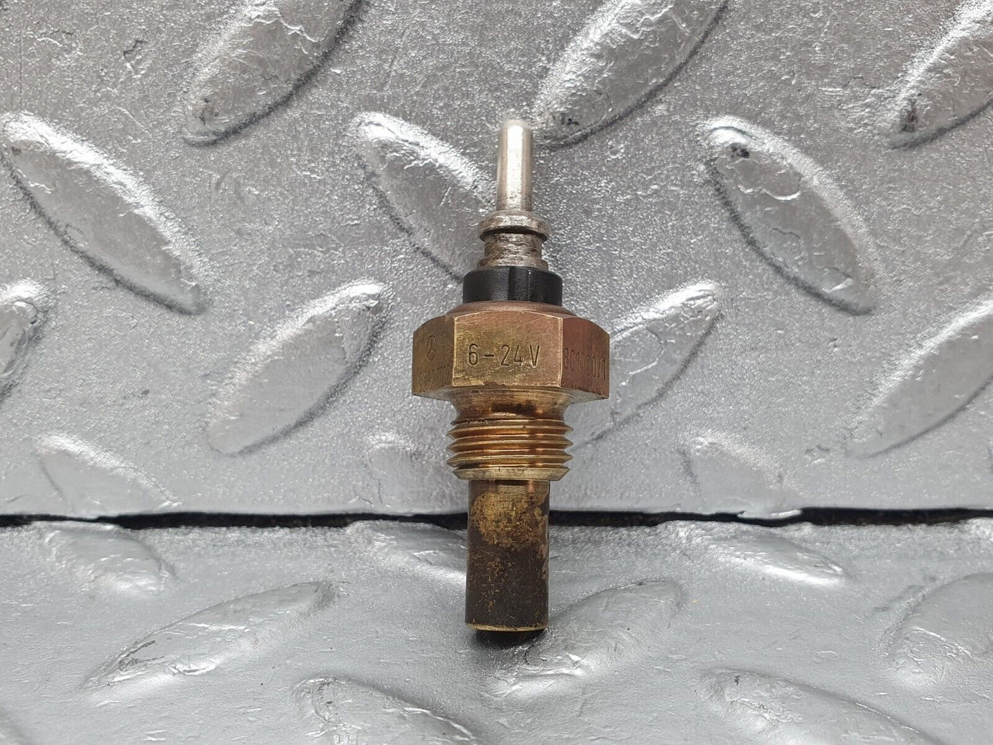 44085 Mercedes-Benz C123 230CE Coupe Coolant Temperature Sensor VDO 0055421017