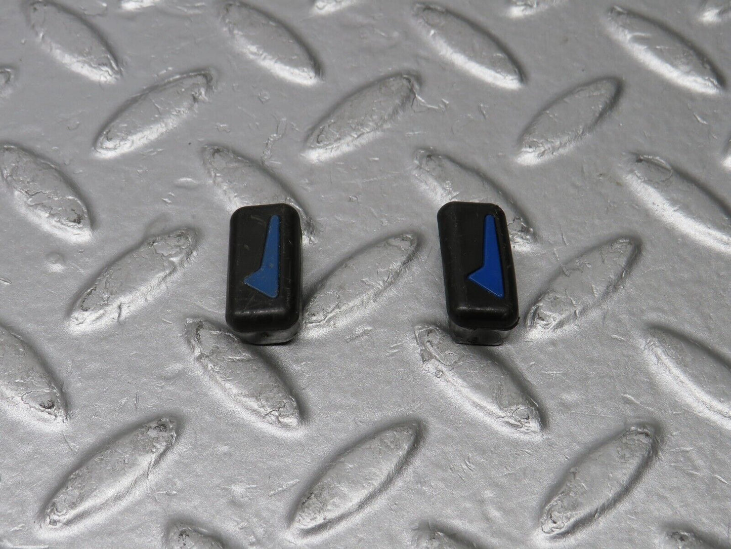 39238 Mercedes-Benz C114 280CE Coupe Heater Control Knob 2x