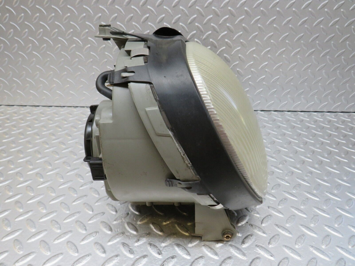 34848 Mercedes-Benz W210 320E Headlight Hella Right Side 15060800 2088000175