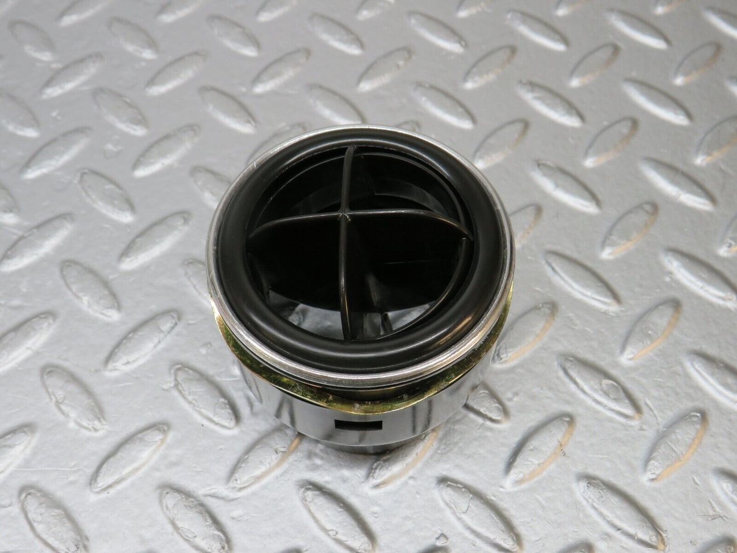 39822 Mercedes-Benz R107 350SL Dashboard Air Vent