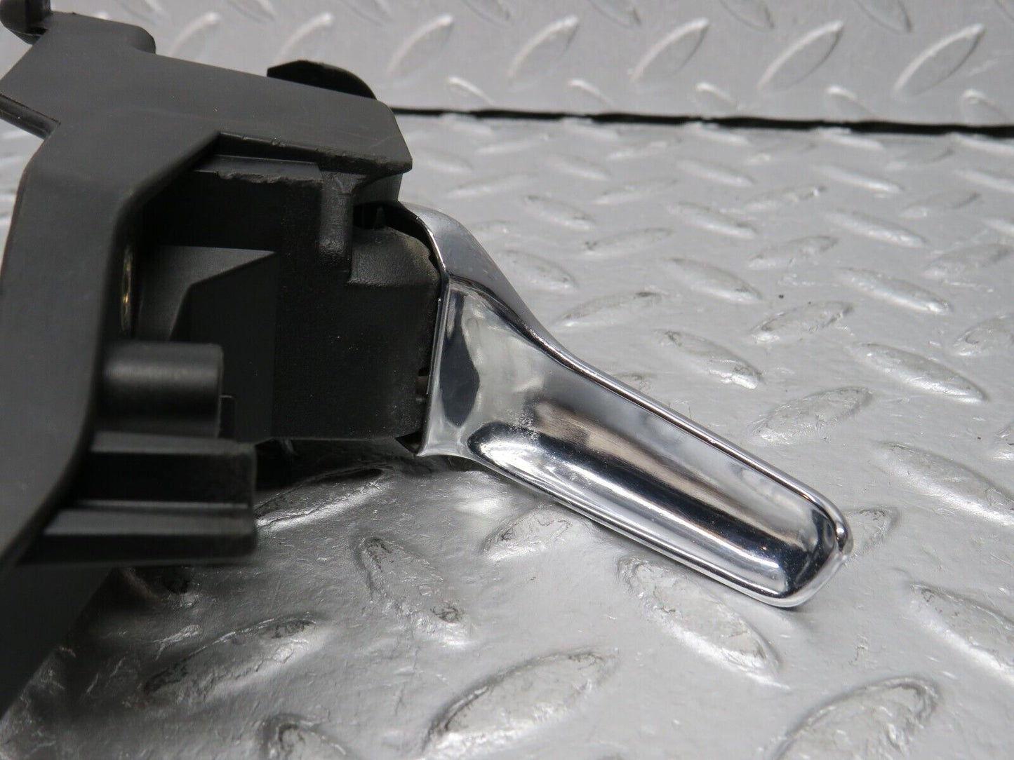 38472 Mercedes-Benz R129 280SL Coupe Right Door Interior Handle