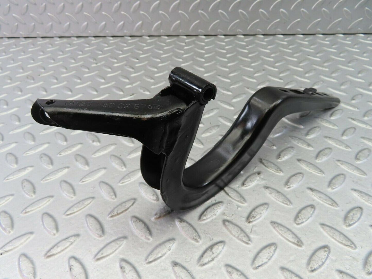9694 Mercedes-Benz C123 280CE Coupe Trunk Lid Hinge Right Side 1237500287
