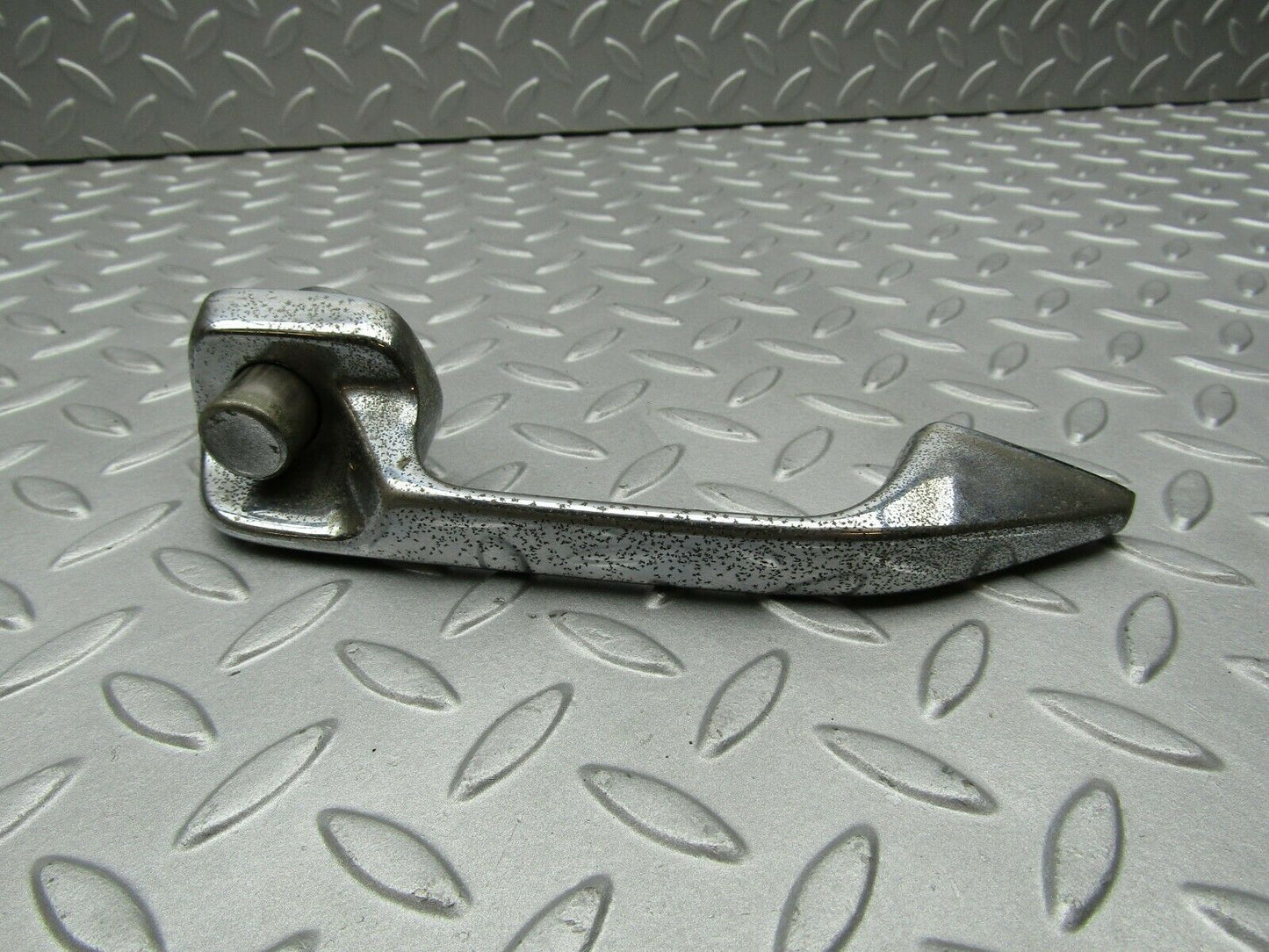 3291 Mercedes-Benz W108 280SE Door Handle Rear Left 1087661102