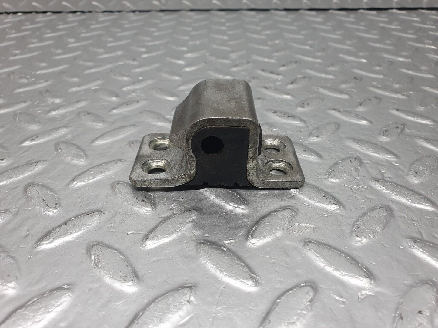 40915 Mercedes-Benz W126 300SE Door Lock Latch Left Side